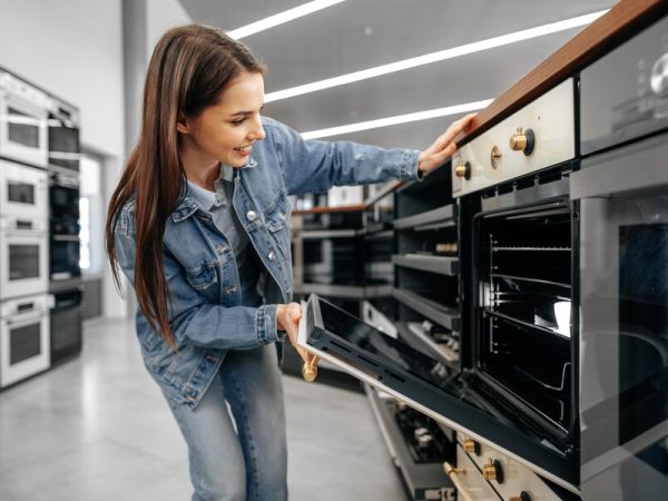 Transforme Sua Cozinha com um Moderno Forno Bertazzoni